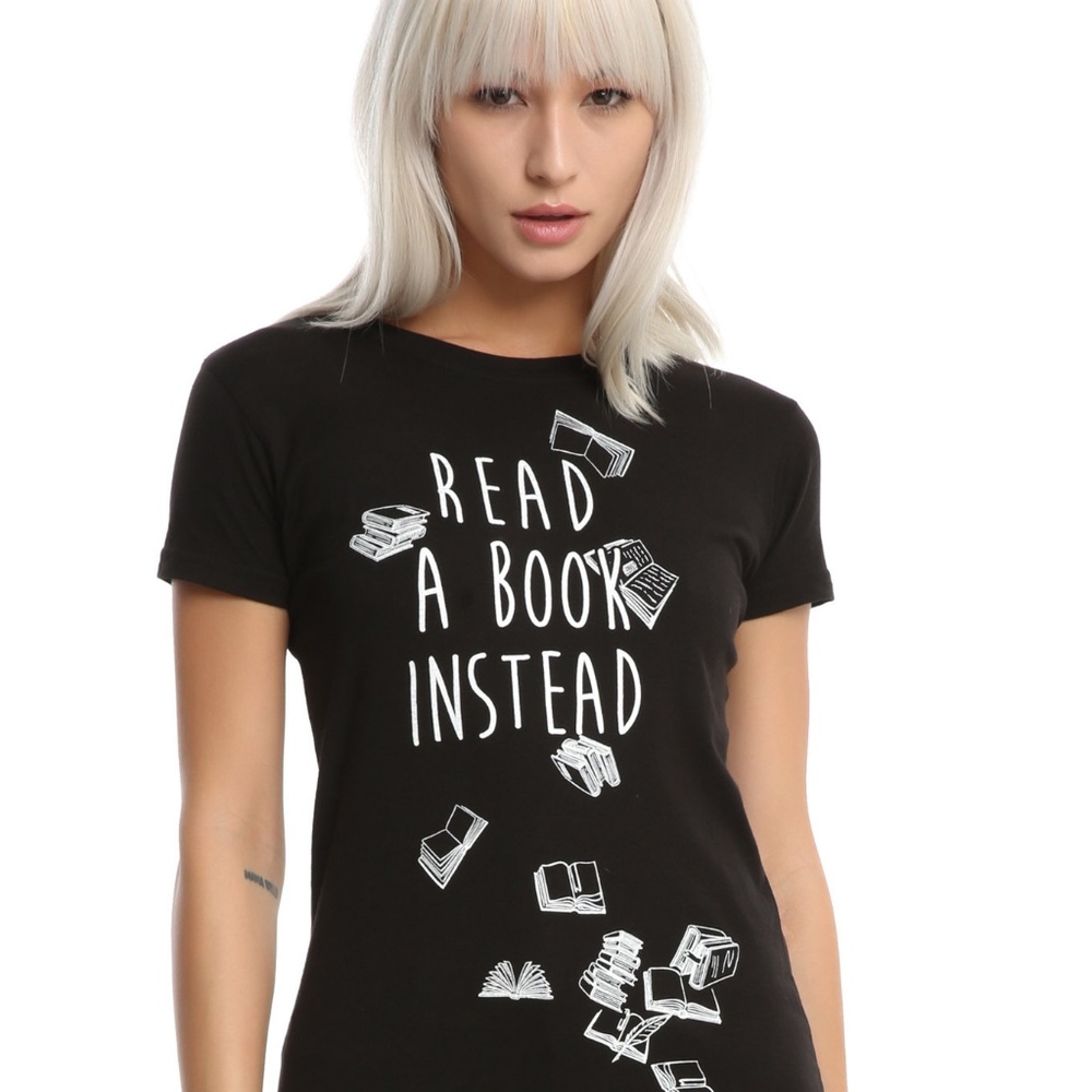 PRICE💰DROP💰 Black shirt (Hot Topic)